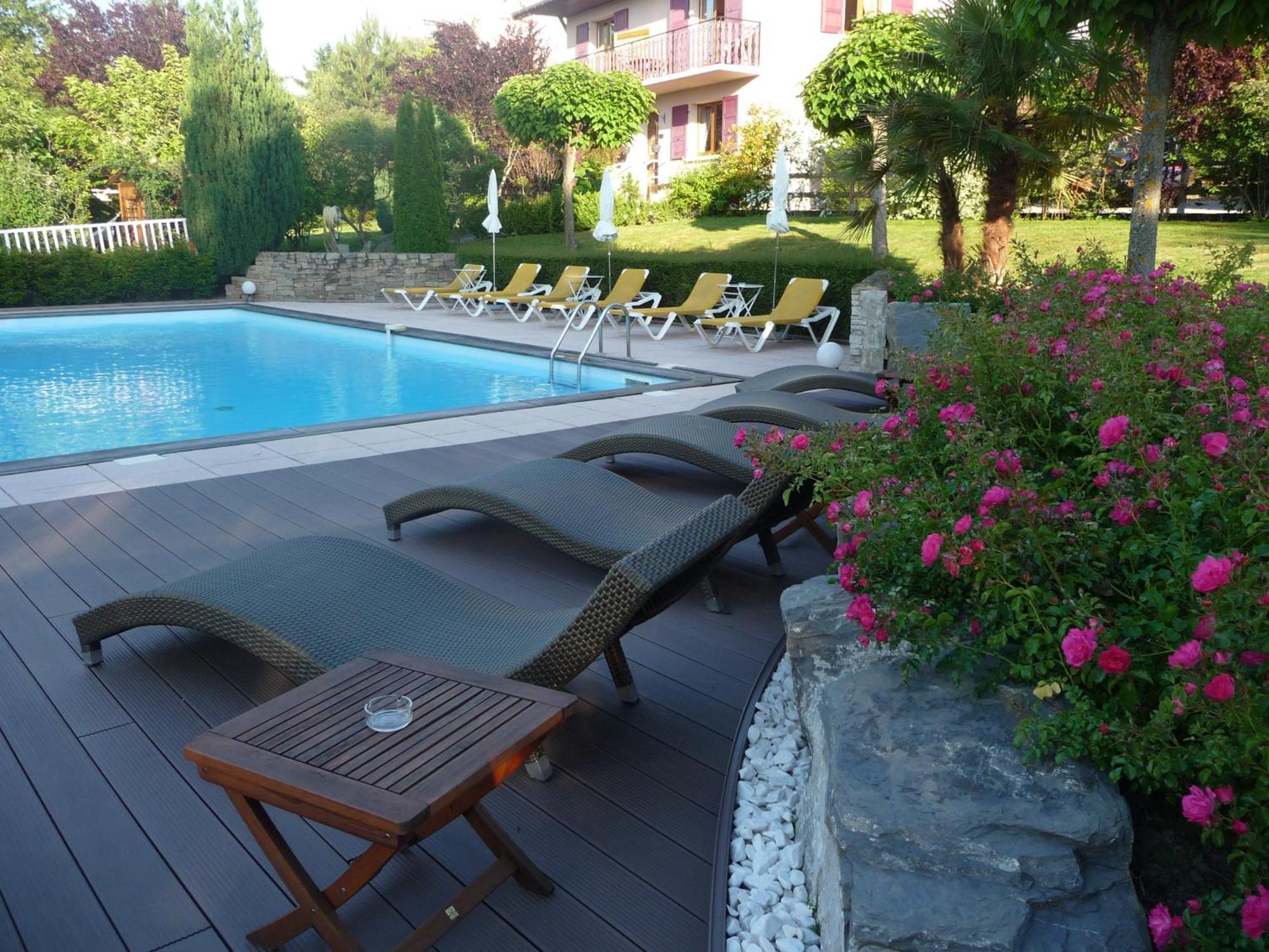 L'Oasis Hotel Evian-les-Bains Exterior photo